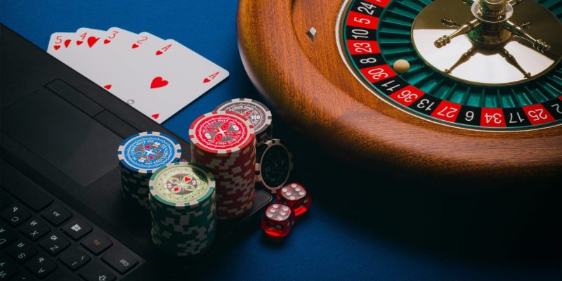 Mẹo chơi casino luôn thắng từ chuyên gia cao cấp tại kubet11 net 2 Chơi casino và tìm hiểu luật kỹ càng để bản thân luôn thắng